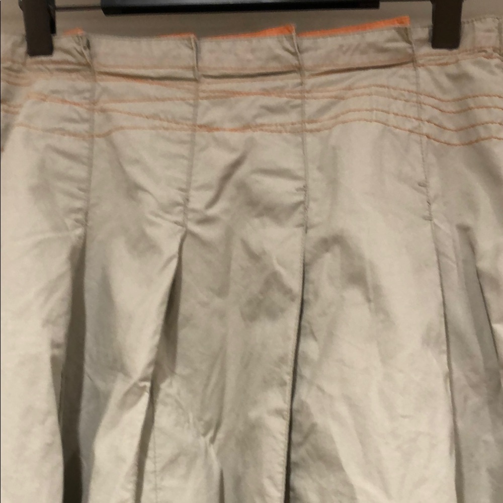 Unique Esprit Pleated Skirt - Picture 5 of 14